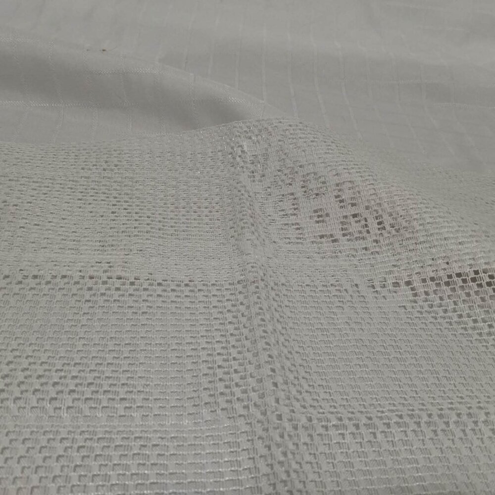 Pretty vintage cream-white lace curtain valance  27 1/2 inches X 56 inches